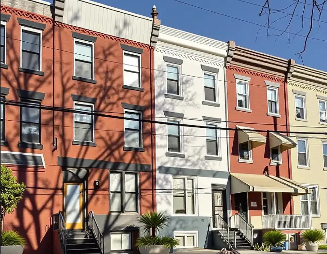 Newly Renovated Home in Brewerytown — Photo 2