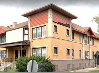 5234 W Washington Blvd #1W, Chicago, IL 60644