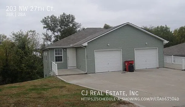 203 NW 27th Ct