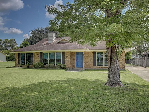 4th image of 221 Sunflower Dr