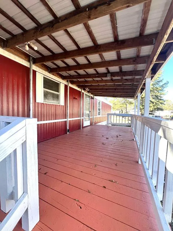 221 Perch Dr — Photo 3