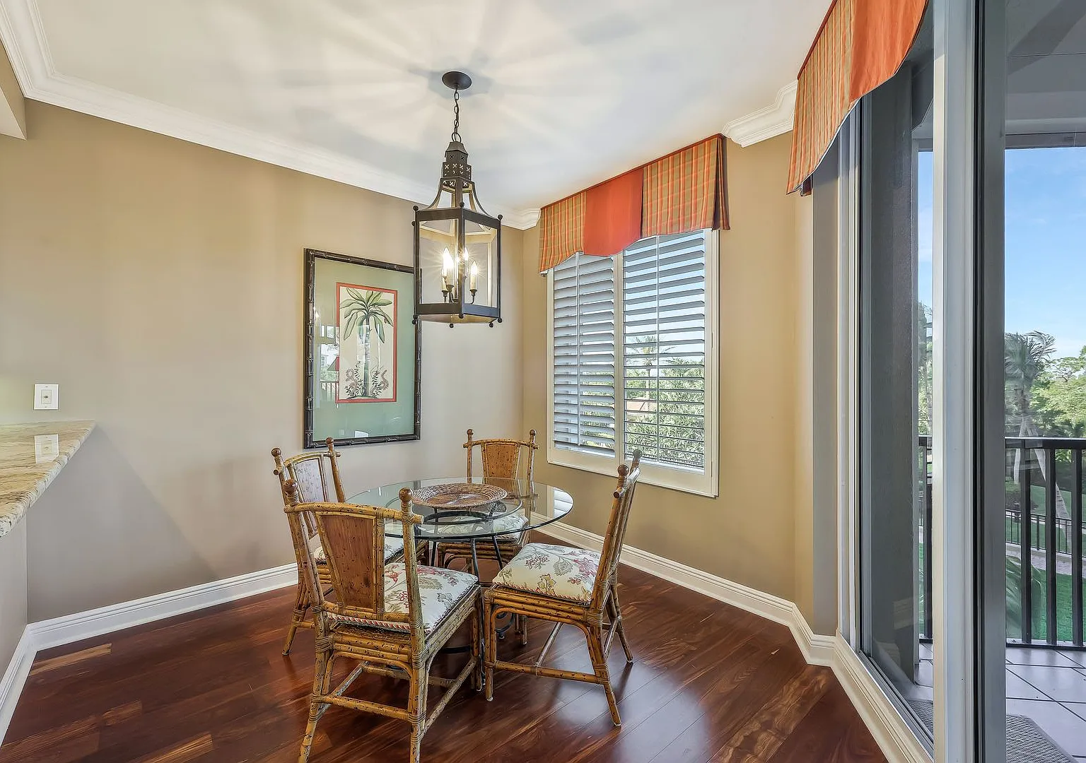 2 bed, 2.5 bath, 2000 sqft, $8,000 — Photo 3