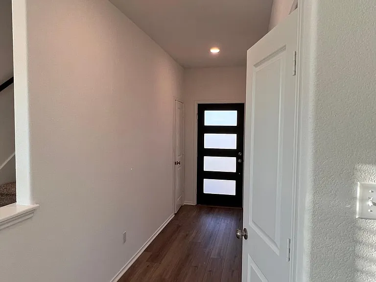 300 Milliner Loop — Photo 19