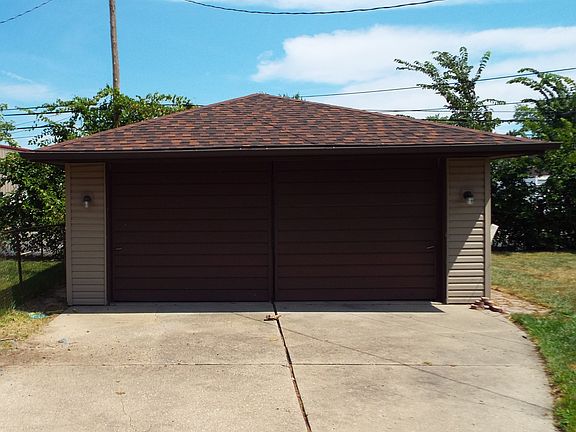 3rd image of 25626 Belleair St