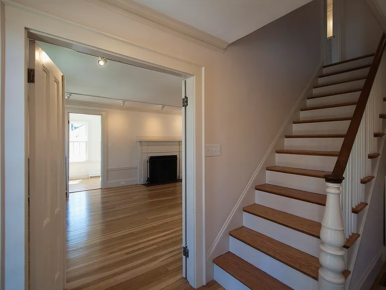 153 Watson Rd — Photo 7