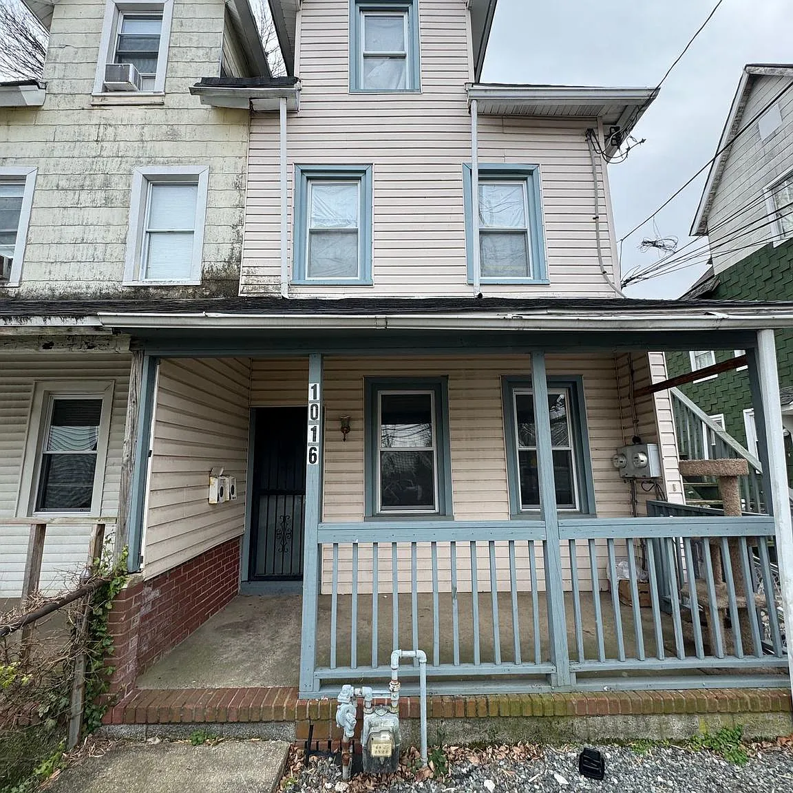 3 bed, 1680 sqft, $1,600 — Photo 1