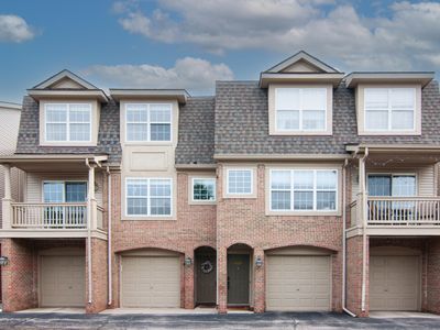 2769 Barclay Way, Ann Arbor, MI, 48105
