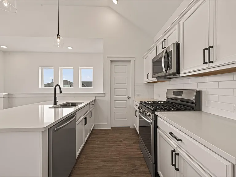 18406 Generous Ln — Photo 34