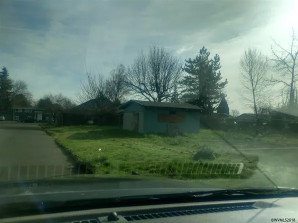 3430 Abrams Ave NE, Salem, OR 97301