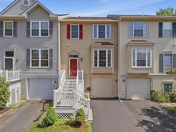 4th image of 46645 Brownwood Sq