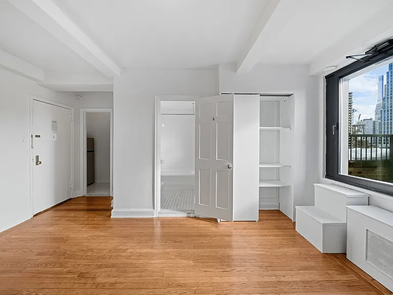 253 W 72nd St #2204 — Photo 7