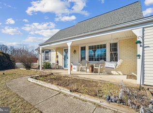 1402 Post Ln, Bowie, MD 20716
