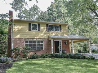 9120 Andromeda Dr, Burke, VA 22015