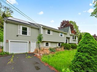 99 Redwood Dr, Bristol, CT 06010