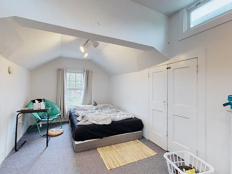 38 Trumbull St — Photo 17