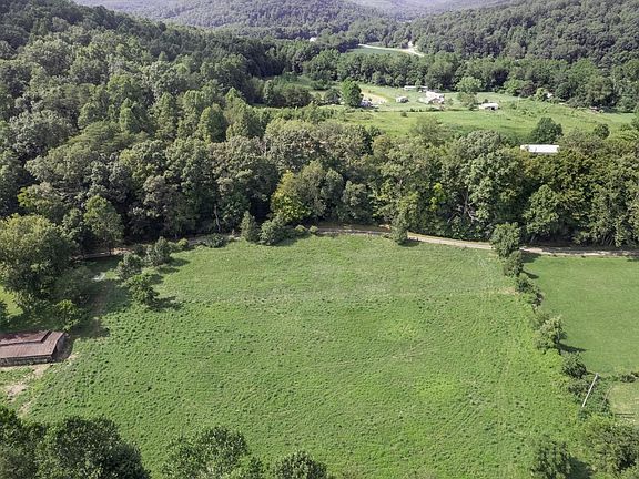 5th image of 360 Pauline Miller Rd
