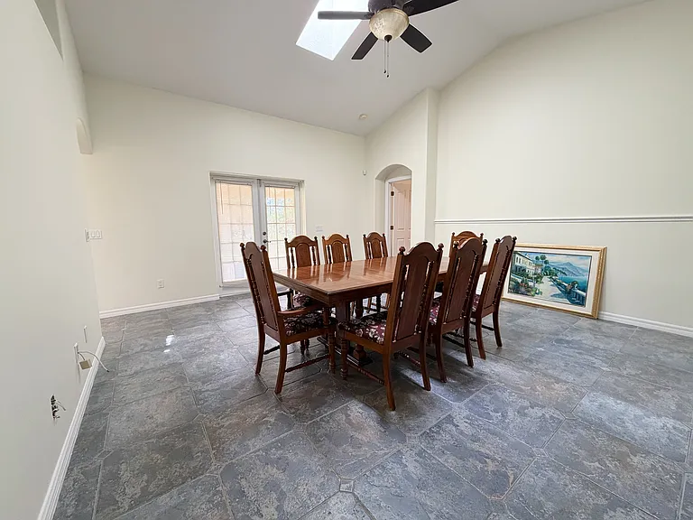 5 Lewisdale Pl — Photo 4