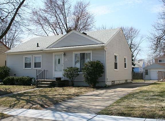 2nd image of 18691 Glenmore