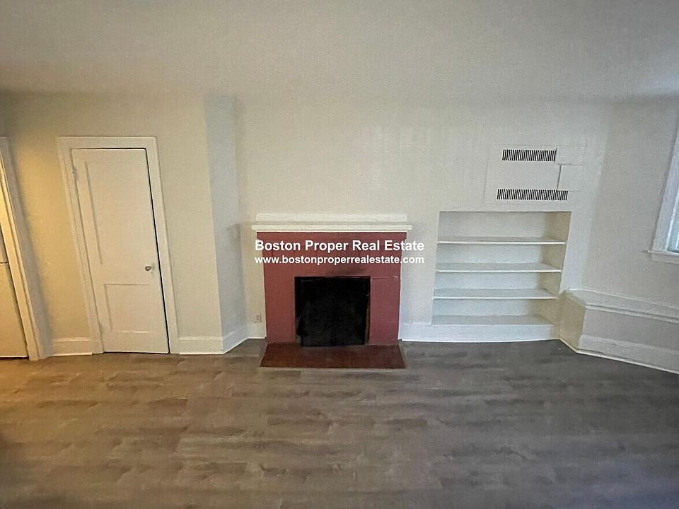2nd image of 456 Beacon St #1H