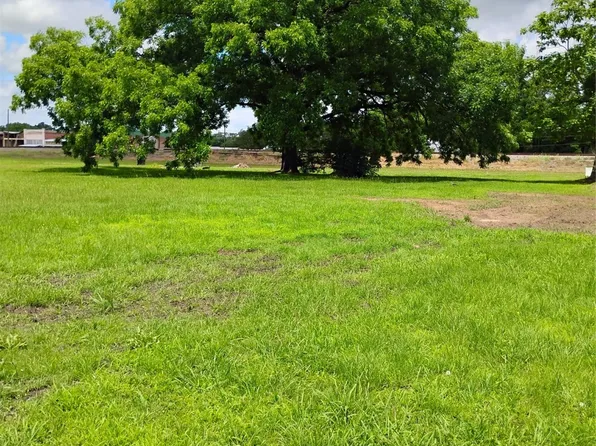 306 SE Front St, Edgewood, TX 75117