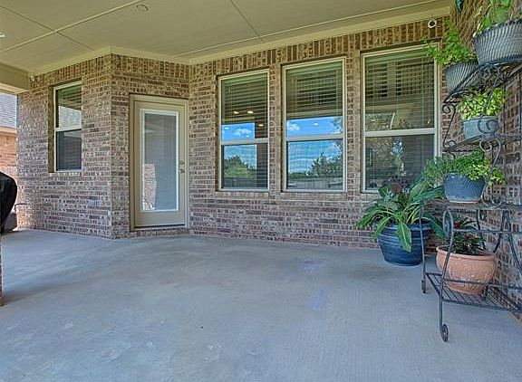 5th image of 2416 Granite Hill Dr