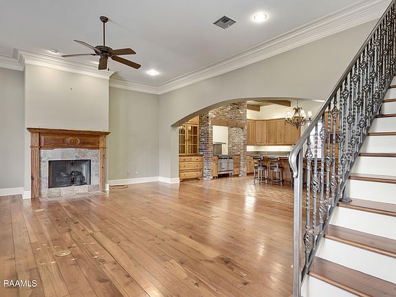 5th image of 36 Audubon Oaks Cir