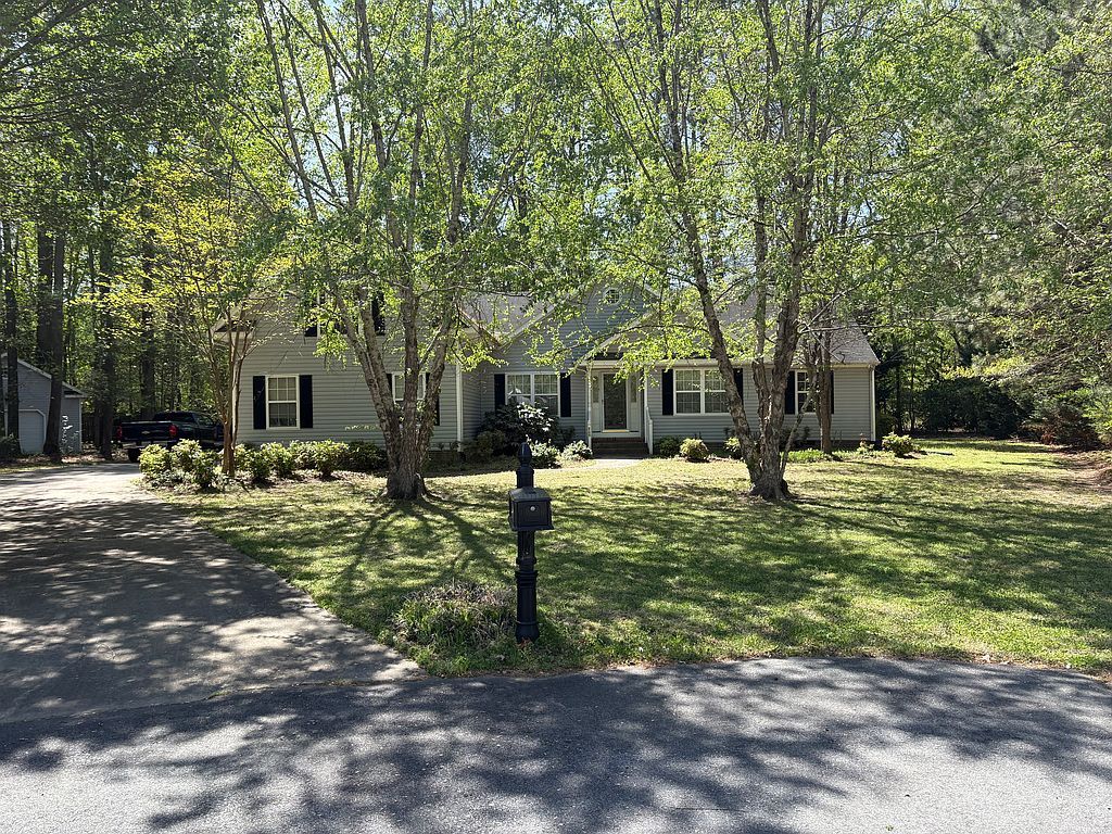209 Bishop Cir - Property Image