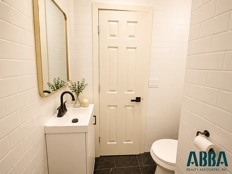 388 E 48th St #2B — Photo 5