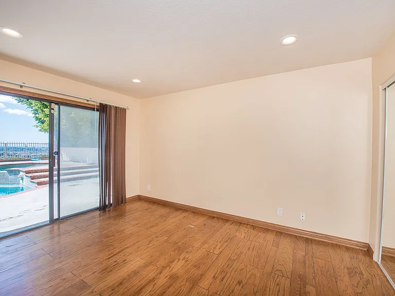 2274 N Rockridge Pl — Photo 49
