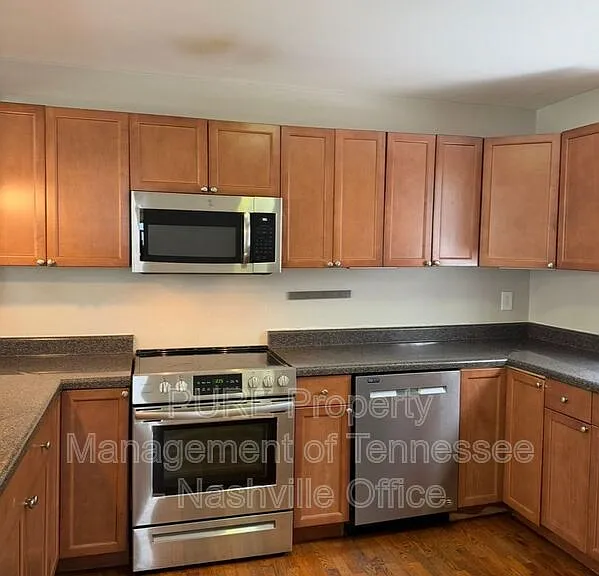 900 Crescent Hill Rd — Photo 4