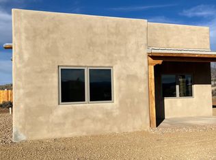 6 Seco Ln, Taos, NM 87571