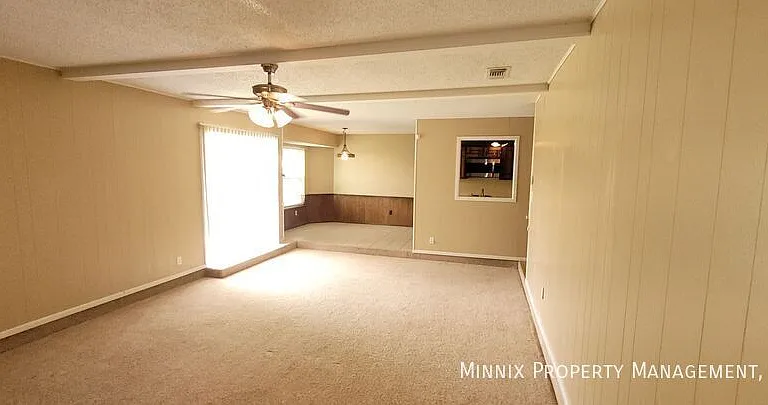 4620 Itasca St — Photo 7
