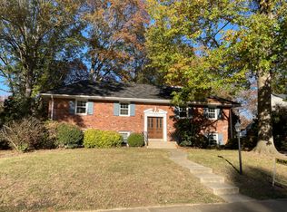 8809 Fircrest Pl, Alexandria, VA 22308