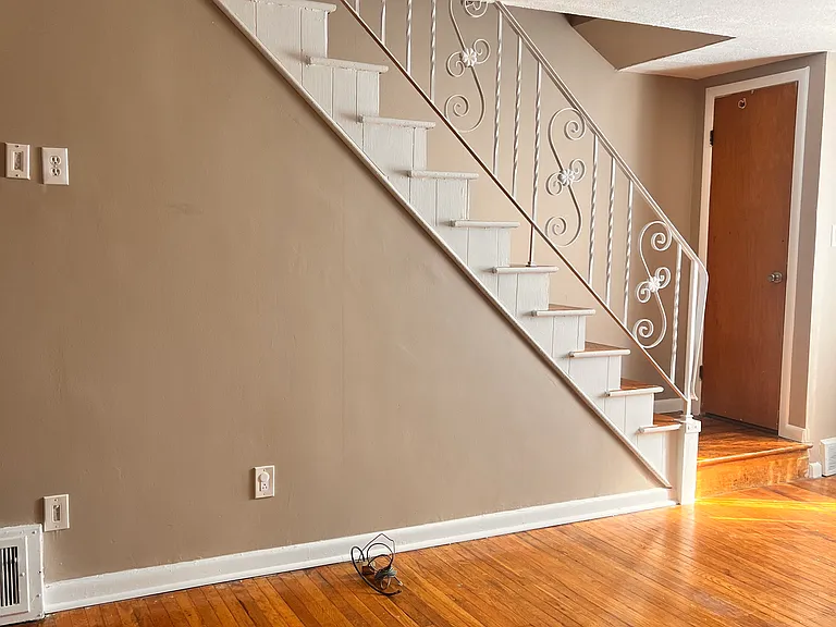 7565 Malvern Ave — Photo 8