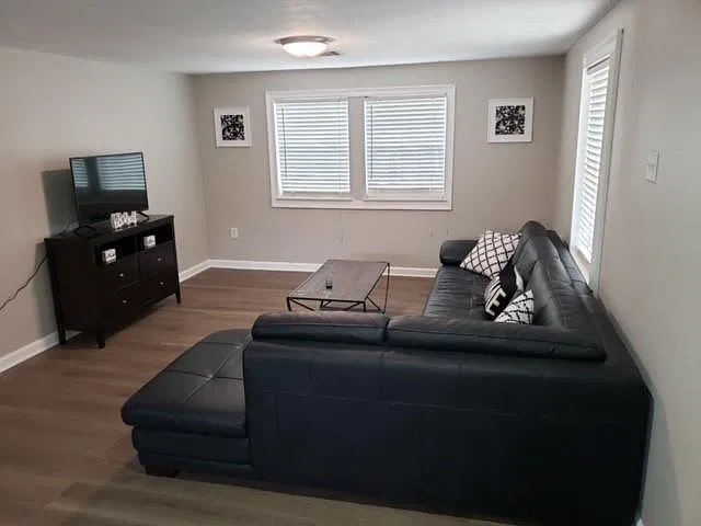 2 bed, 1.0 bath, 1000 sqft, $1,400 — Photo 3