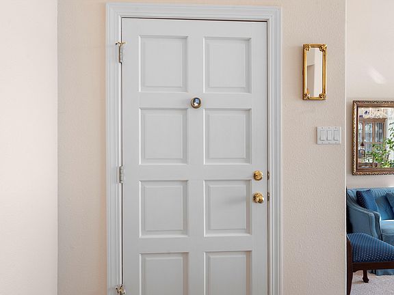 5th image of 4536 Miramar Dr NW