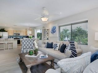 385 Lazy Way, Fort Myers Beach, FL 33931