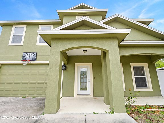 3rd image of 2246 Warwick Rd