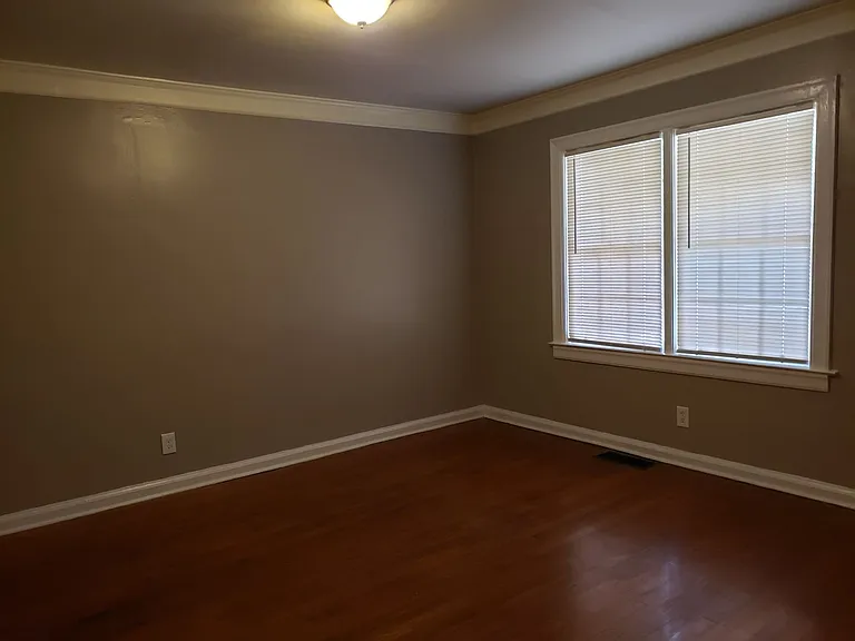 1836 Brandywine St SW — Photo 2