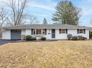 28 Anderson Rd, Framingham, MA 01701