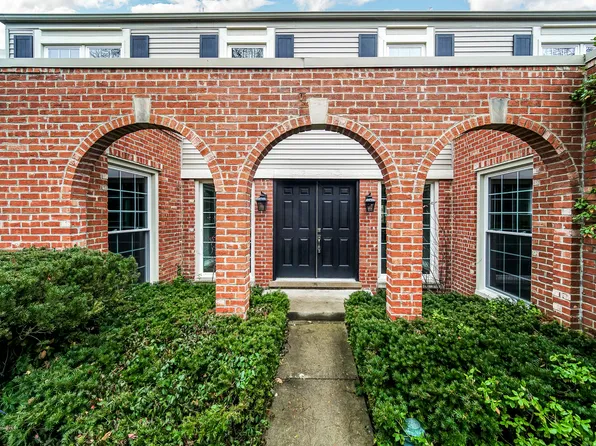 990 North Ave, Deerfield, IL 60015