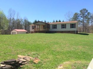 150 Two Feathers Ln, Elkin, NC 28621