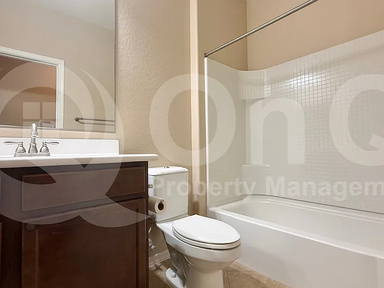 1142 E Sourwood Dr — Photo 23