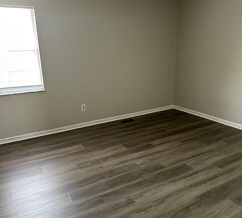 3rd image of 1359 Blair House Ct