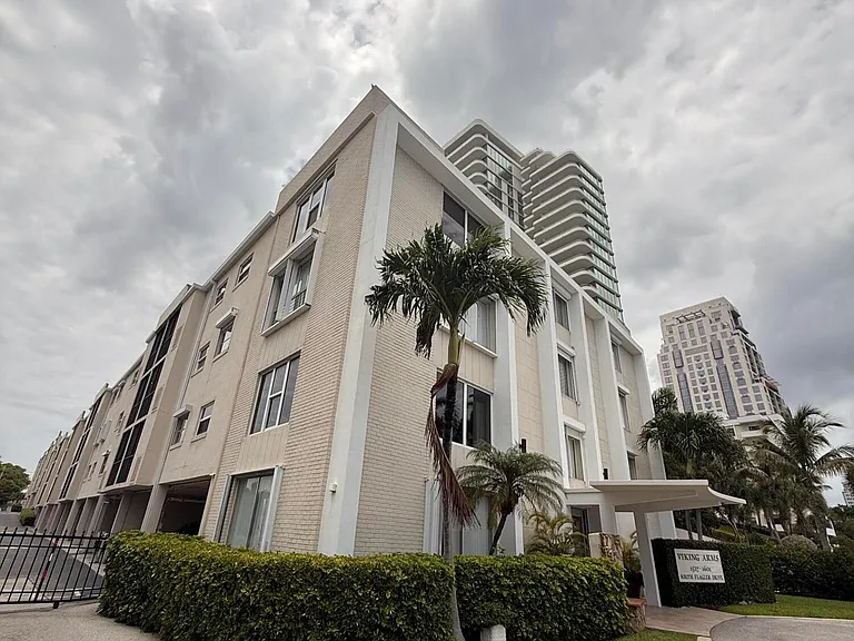 1601 S Flagler Dr #301O — Photo 12