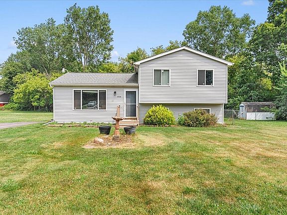 2nd image of 11534 Eaton Rapids Rd