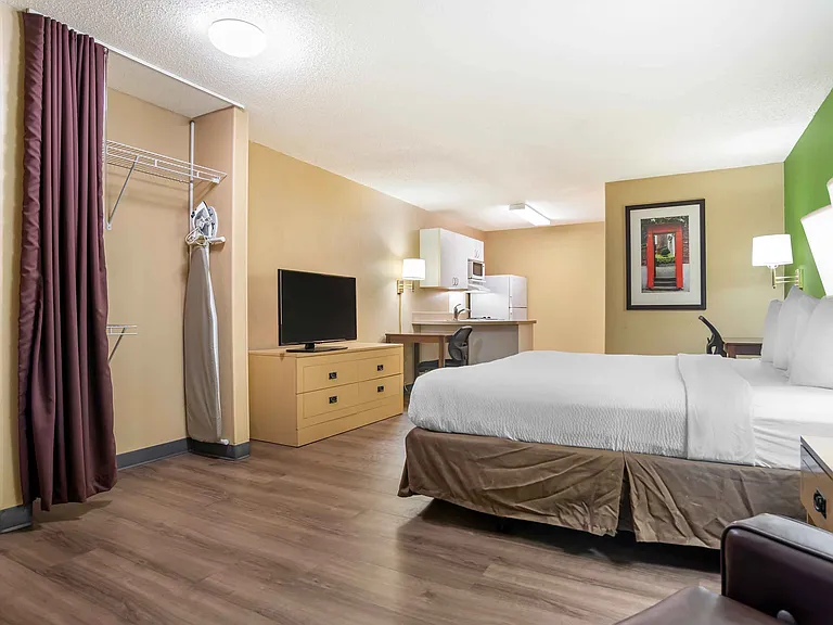 Studio Suite - 1 King Bed