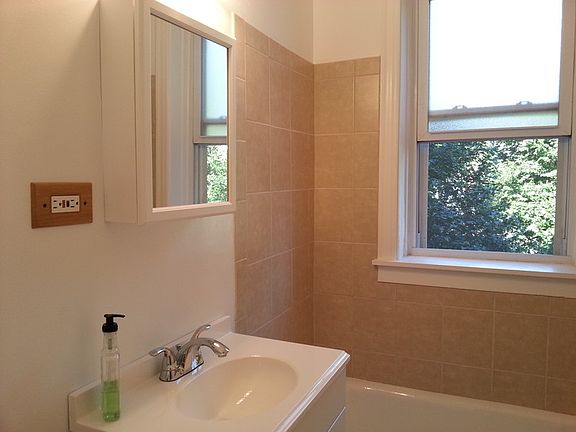 Bathroom overlooking Sideyard
						:
						Bathroom overlooking Sideyard