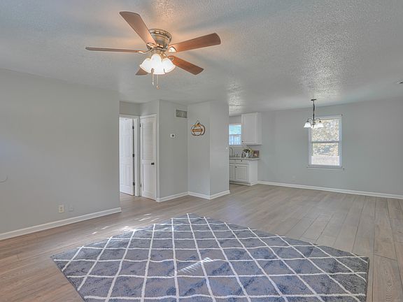 2nd image of 603 Spruce Dr