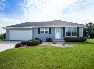 973 Redtail Ct, Hartford, WI 53027